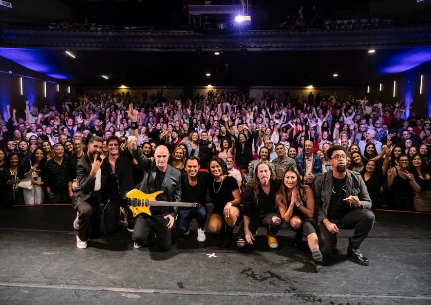 Double You pós apresentação em São Paulo